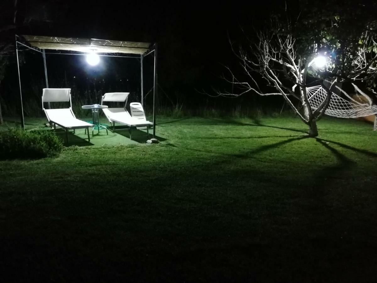 Villetta Dote Казарано Екстериор снимка